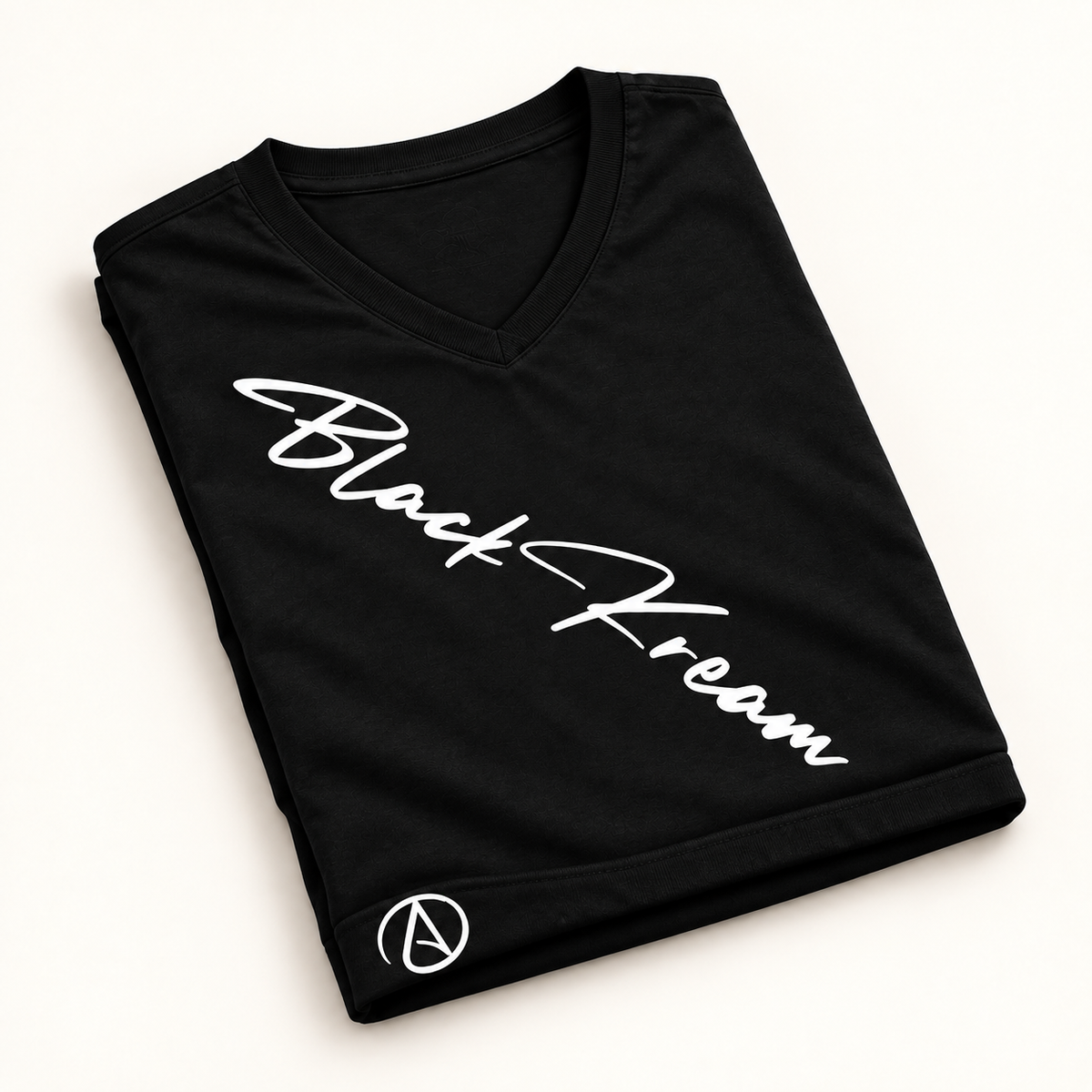 Diagonal signature logo tee shirt